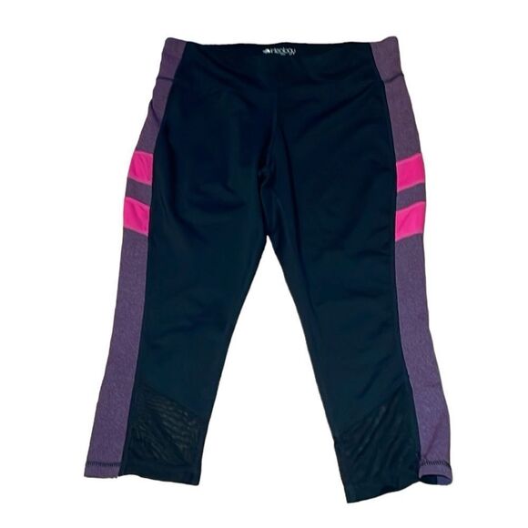 Ideology Capri Leggings, black, plum, pink, Medium - Picture 1 of 6